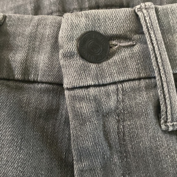 ❌SOLD❌ Mother The Looker Ankle Fray in All Nighter Gray🤍🖤🤍 - Picture 6 of 13